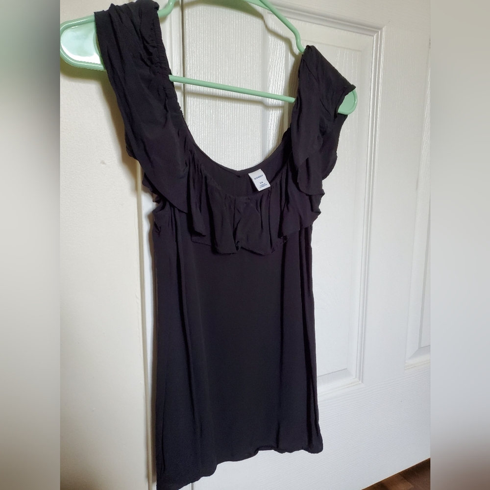 Black Old Navy top